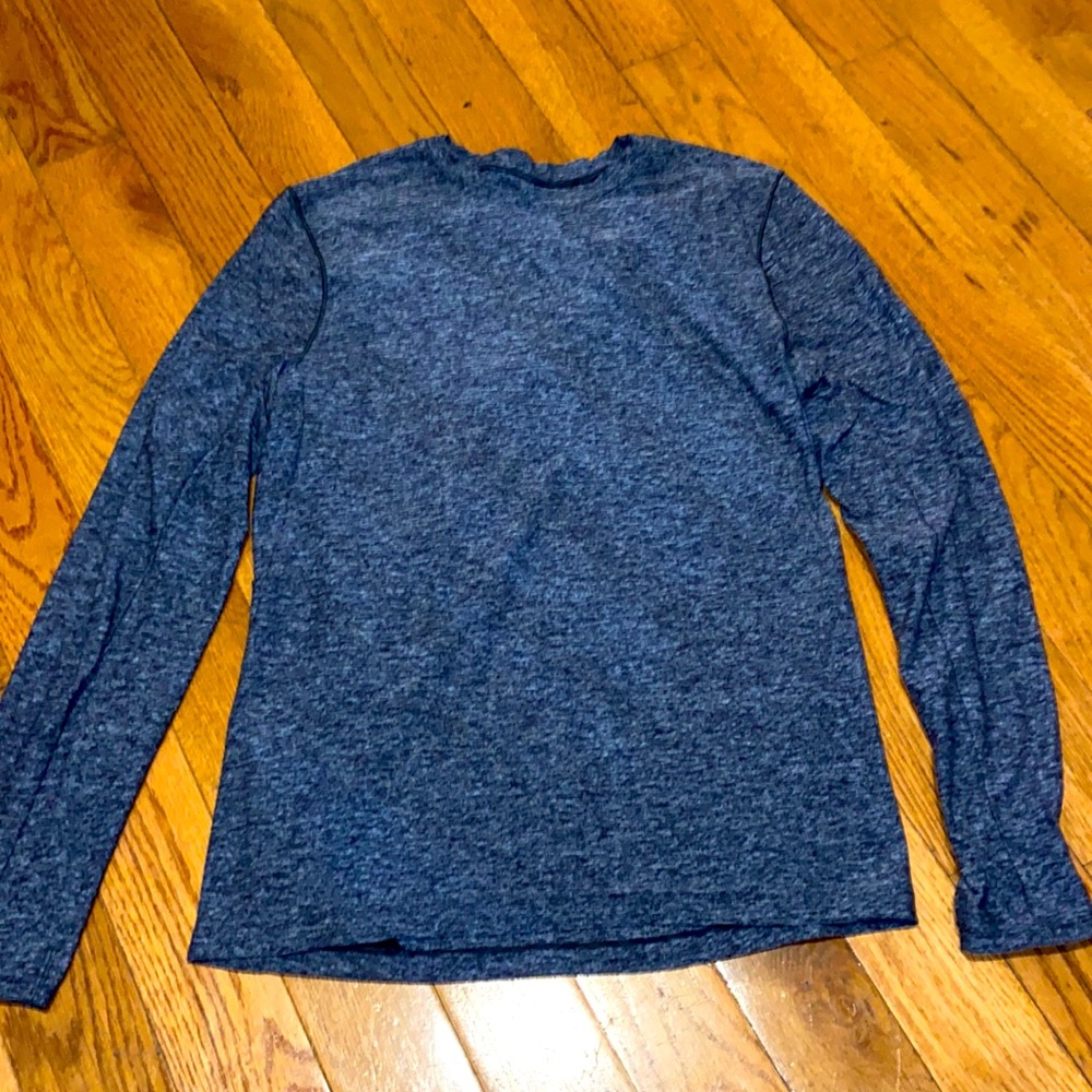 Lululemon long sleeve athletic shirt